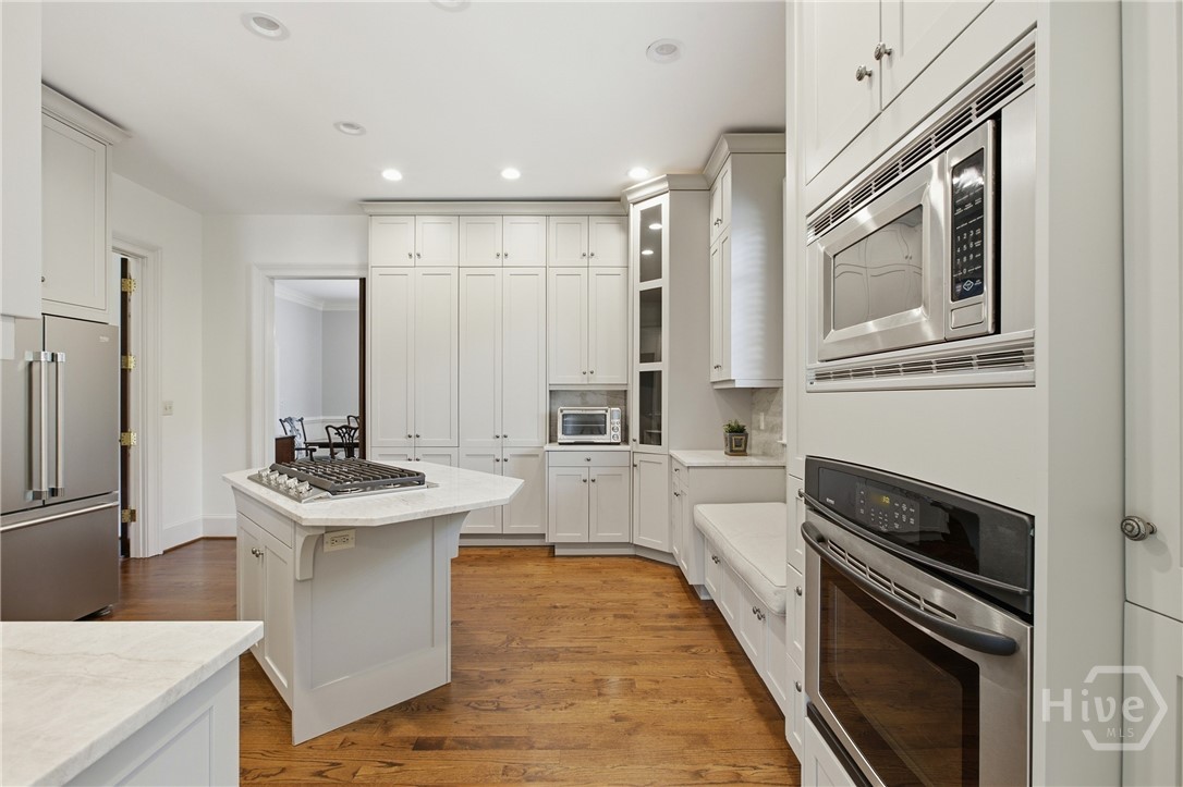 221 Hamilton Road