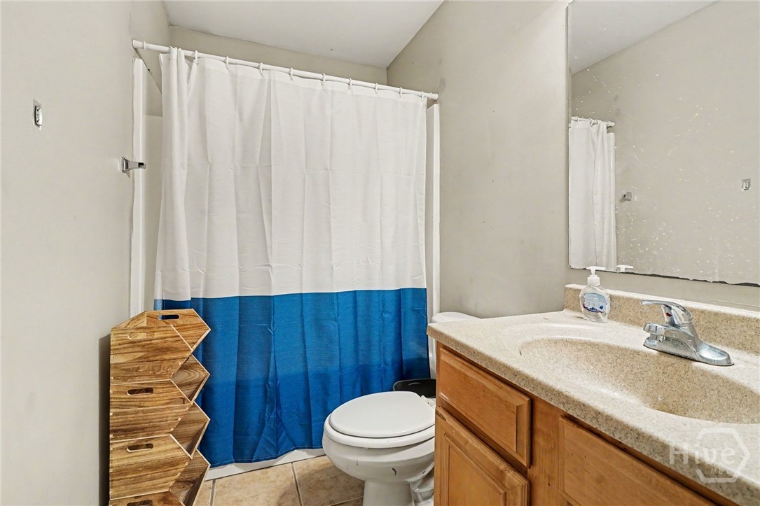 103 E Paces Drive