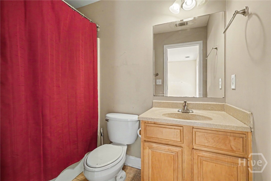 103 E Paces Drive