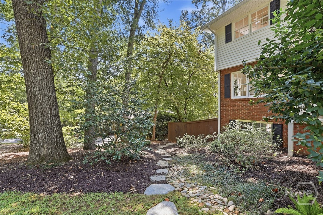 120 Maple Lane