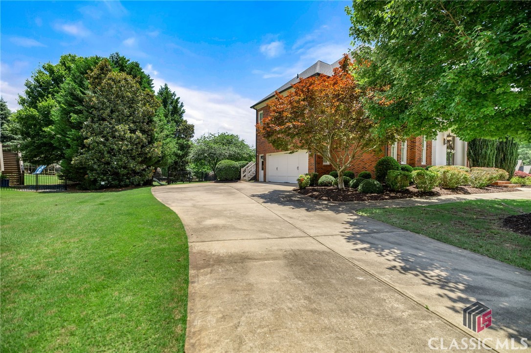 1021 Oxford Way