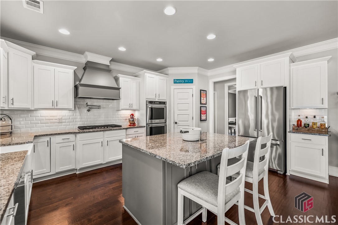 2525 Brookhaven Drive