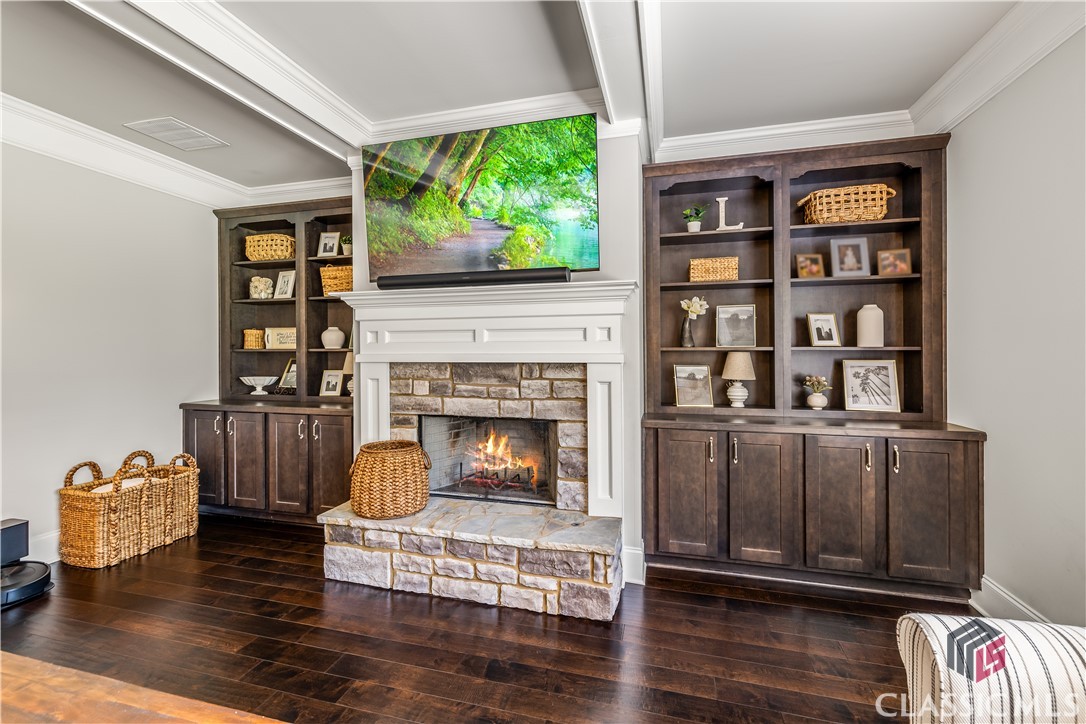2525 Brookhaven Drive
