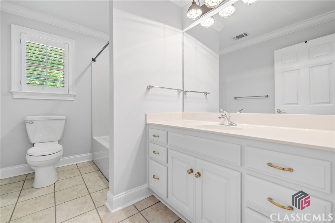 1193 Mallard Lake Drive