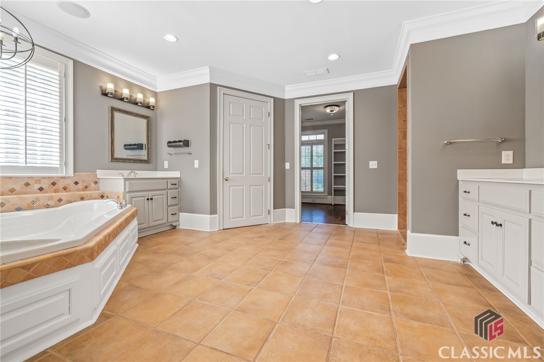 1193 Mallard Lake Drive