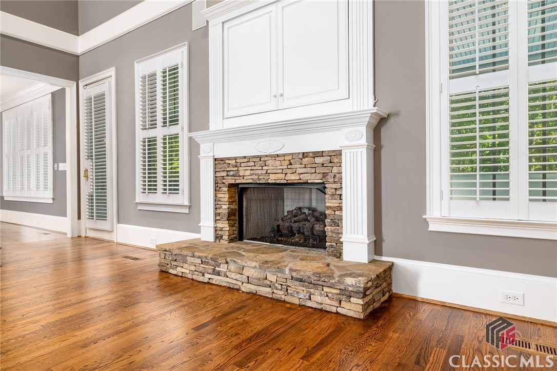 1193 Mallard Lake Drive