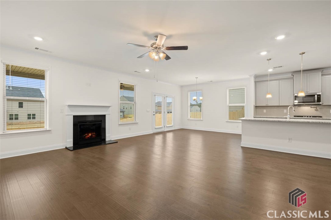 1949 Brookstone Crossing Unit: 4B