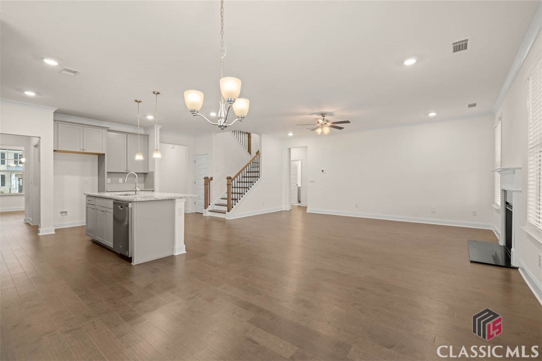 1949 Brookstone Crossing Unit: 4B