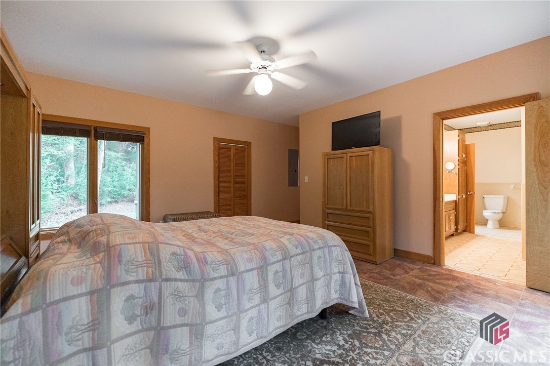 134 Tanner Bluff