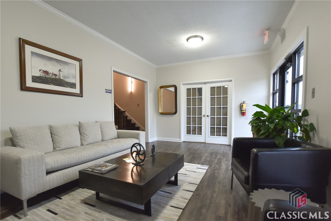 1057 Baxter Street