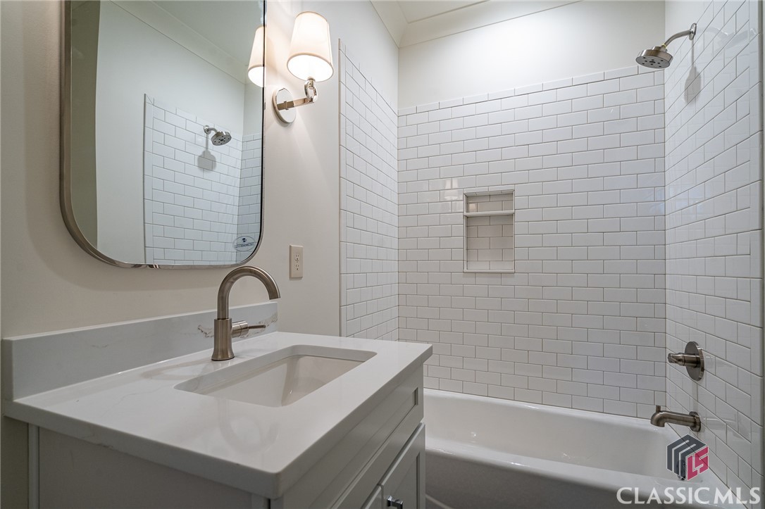 3022 Spartan Estates Drive