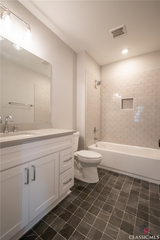 240 Highpointe Lane