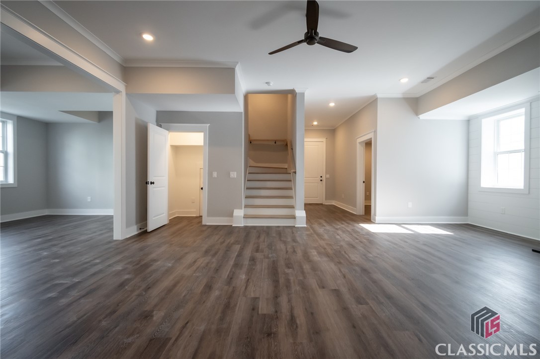 240 Highpointe Lane