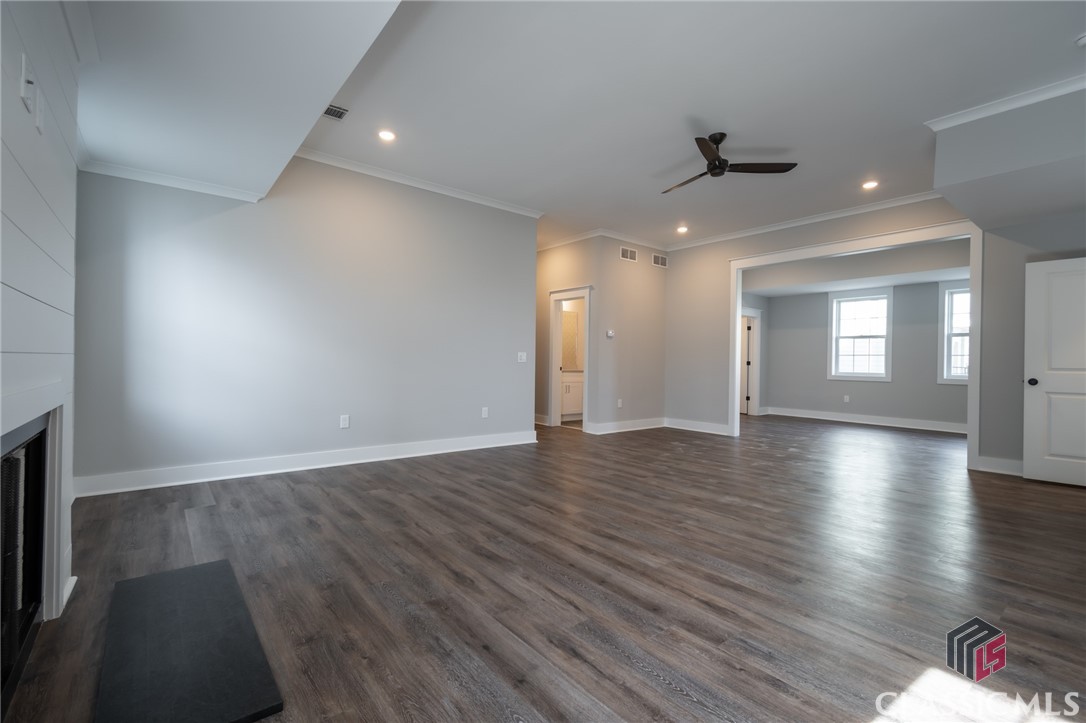 240 Highpointe Lane