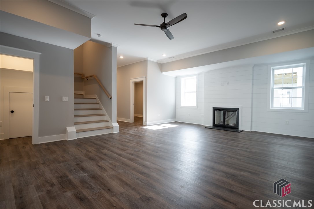 240 Highpointe Lane