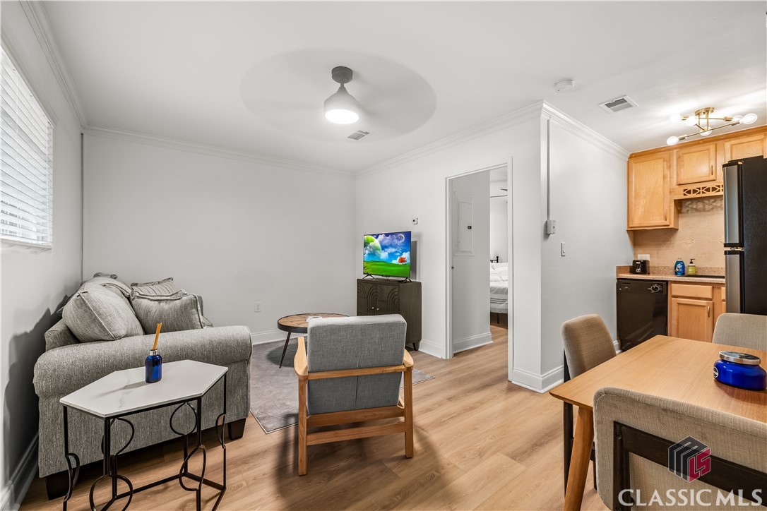 2018 S Milledge Avenue Unit: 2
