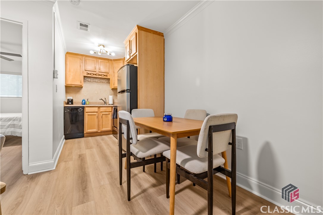 2018 S Milledge Avenue Unit: 2