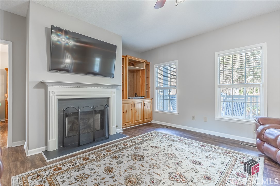 286 Lakeview Drive