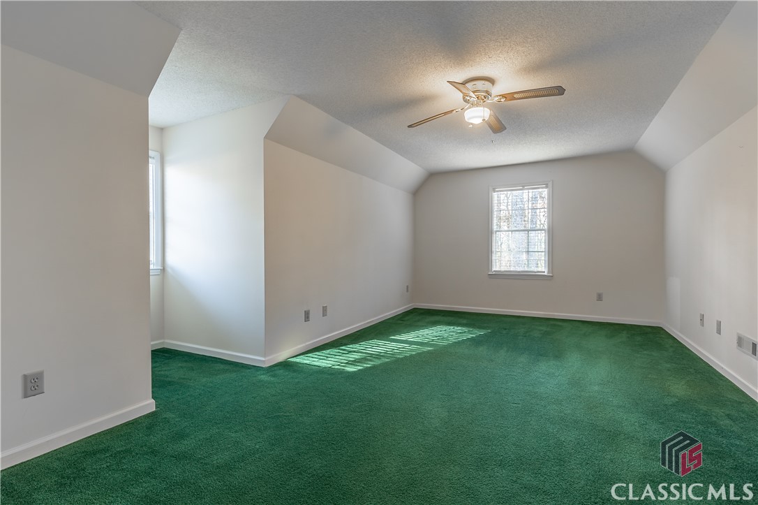 286 Lakeview Drive