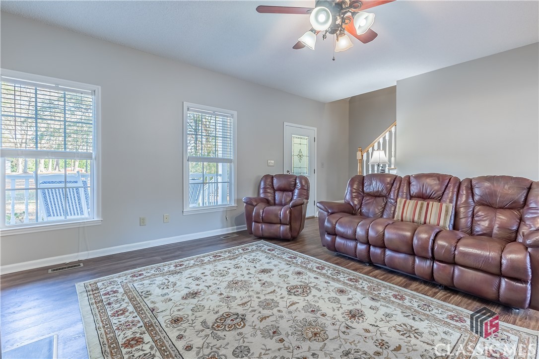 286 Lakeview Drive
