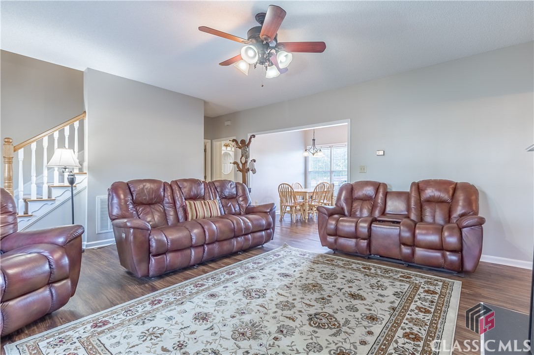 286 Lakeview Drive