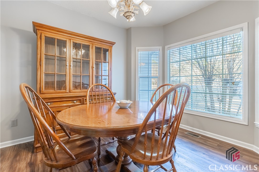 286 Lakeview Drive