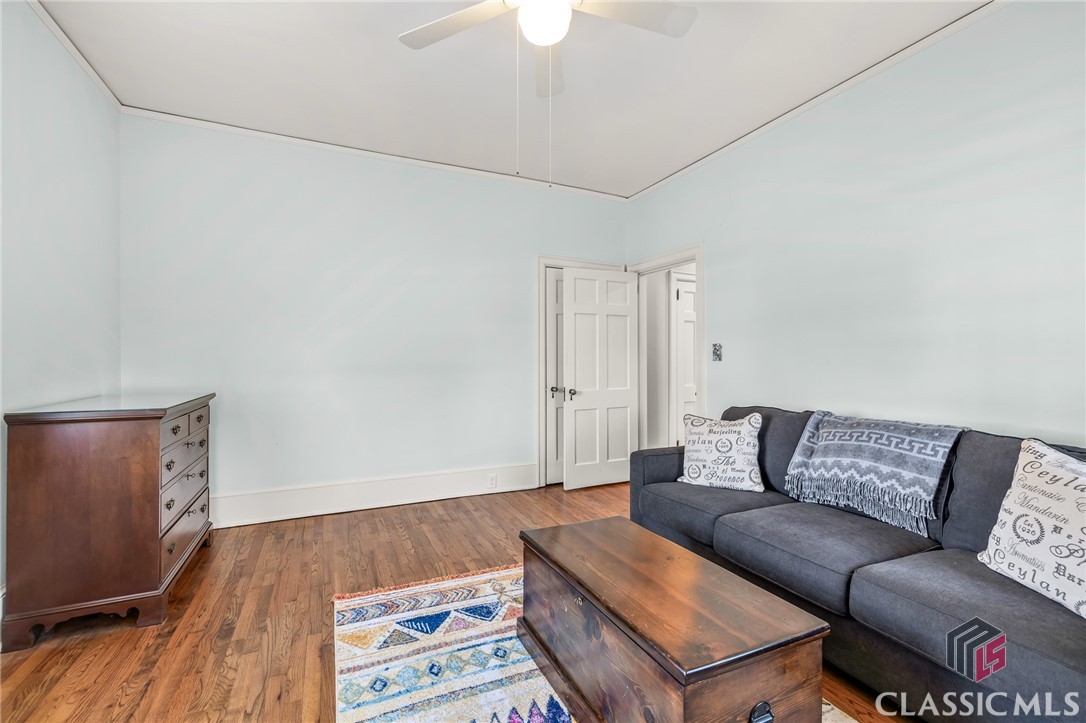 215 Westview Drive