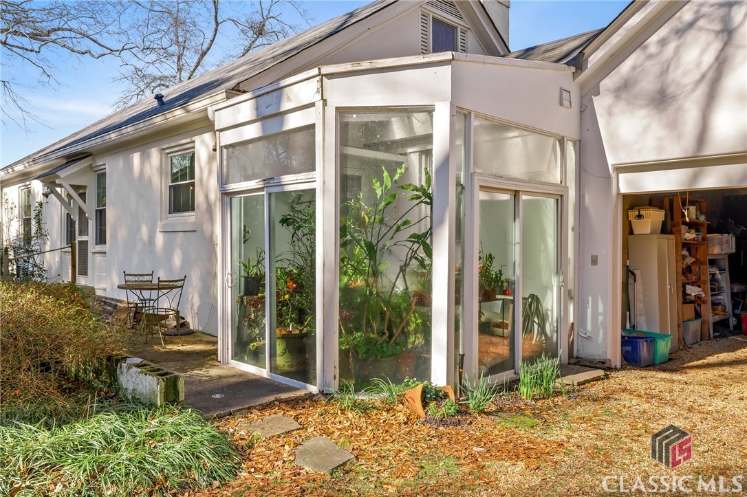 215 Westview Drive