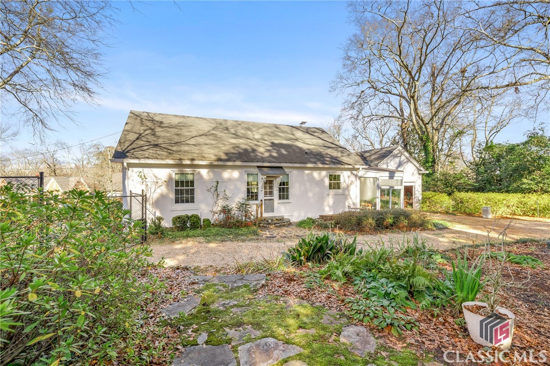 215 Westview Drive