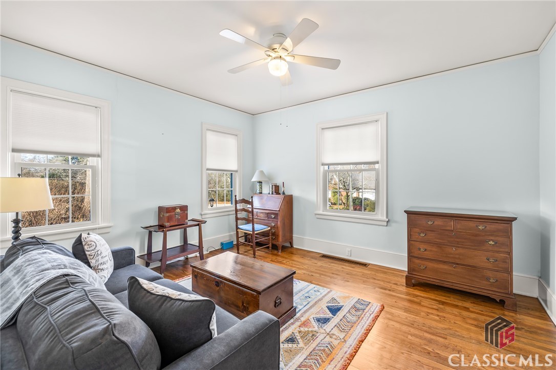 215 Westview Drive