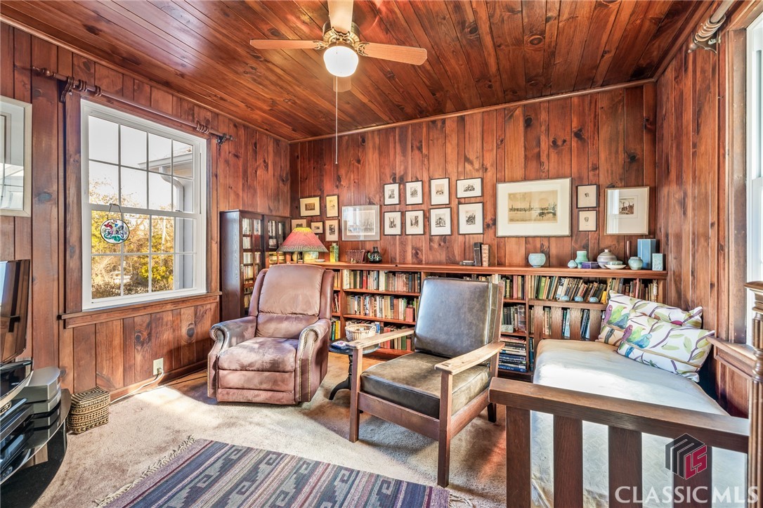 215 Westview Drive