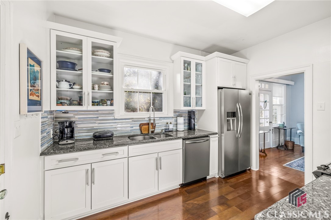 215 Westview Drive