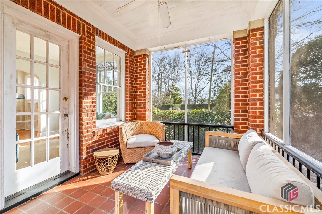 555 University Drive