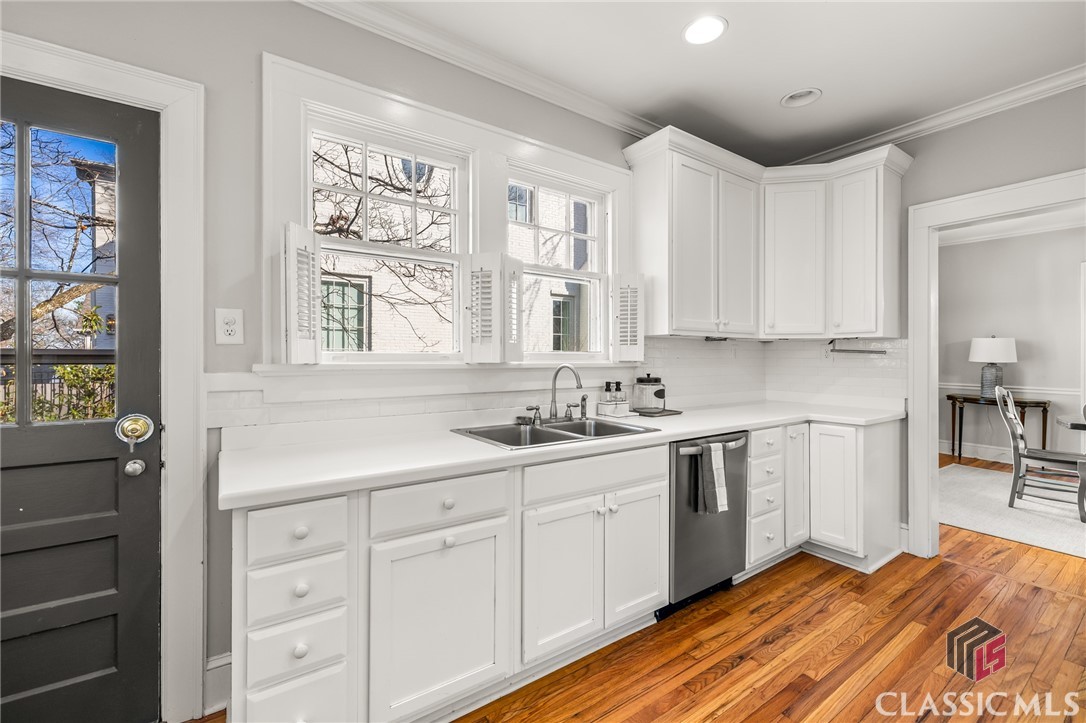 555 University Drive