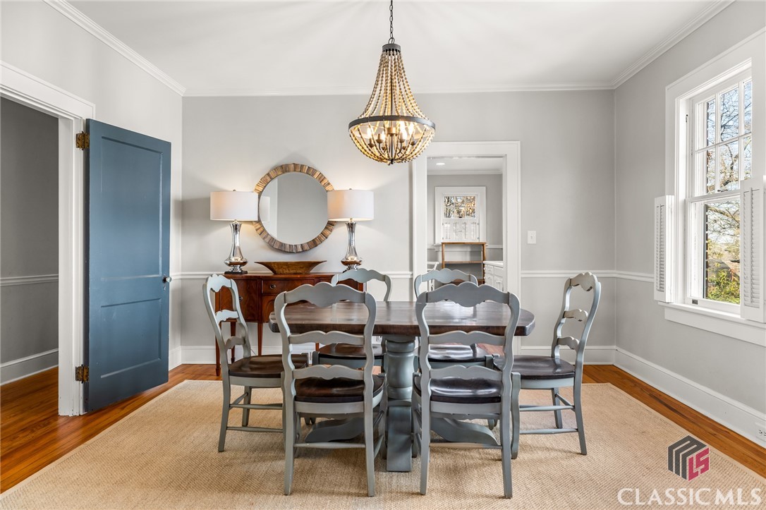 555 University Drive