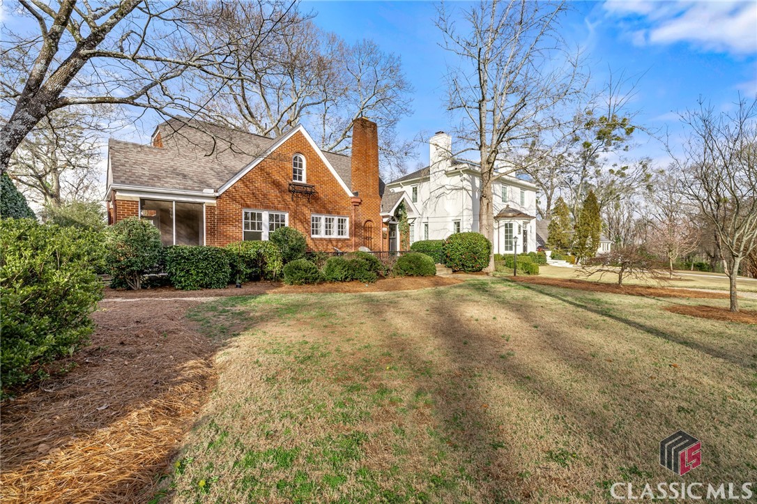 555 University Drive