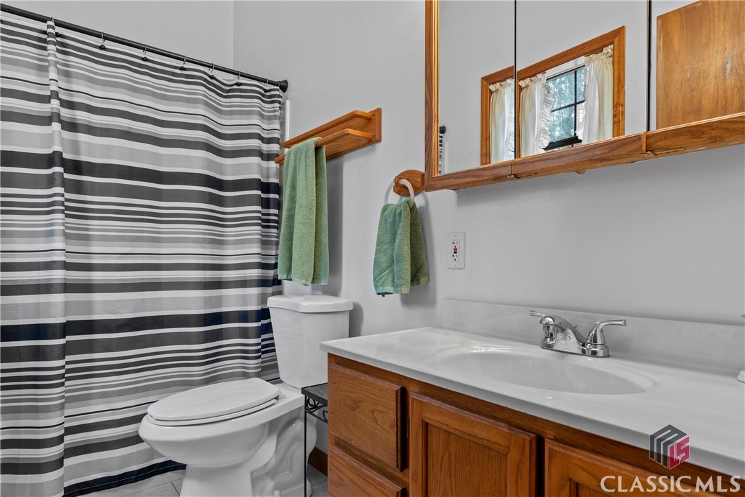 999 Crooked Creek Road