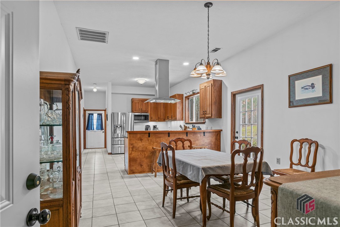 999 Crooked Creek Road