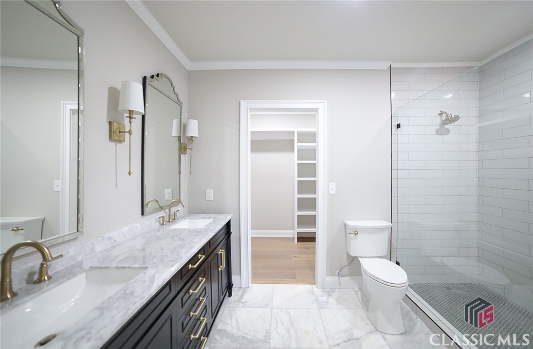 1041 Hollow Creek Way