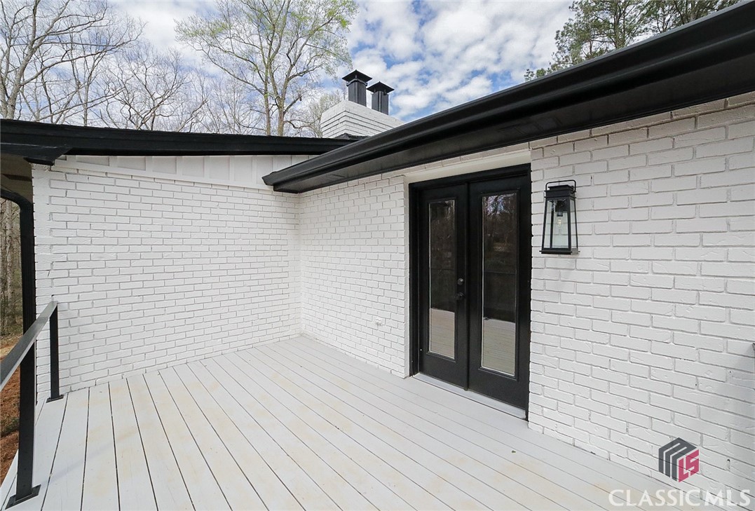 1041 Hollow Creek Way