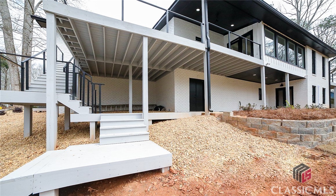 1041 Hollow Creek Way