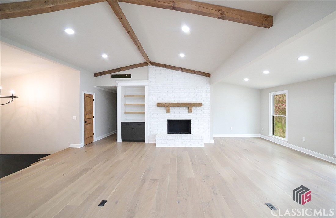 1041 Hollow Creek Way