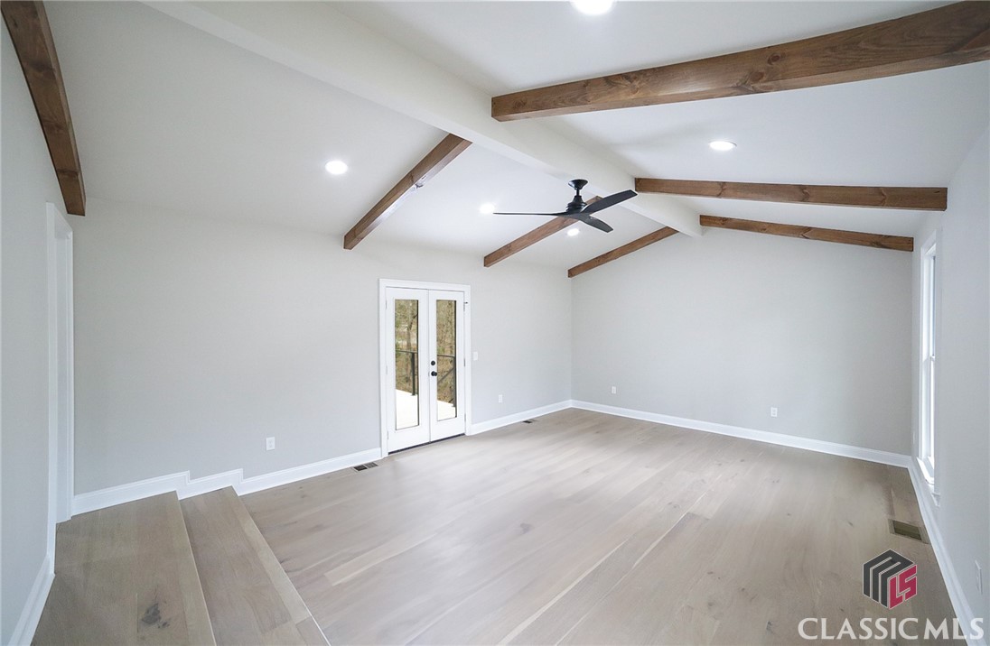 1041 Hollow Creek Way