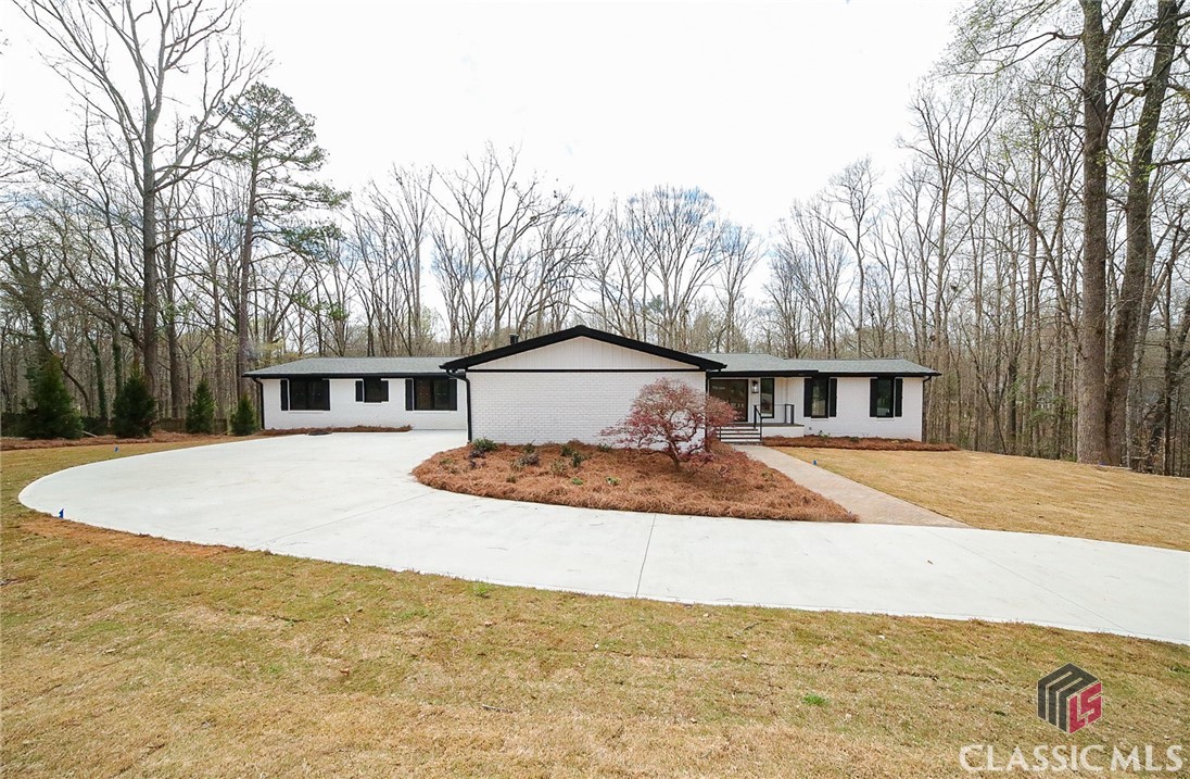 1041 Hollow Creek Way