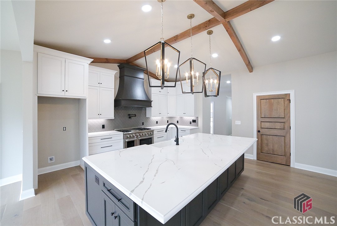 1041 Hollow Creek Way