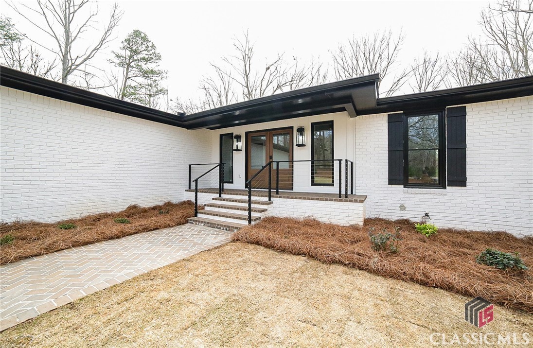 1041 Hollow Creek Way