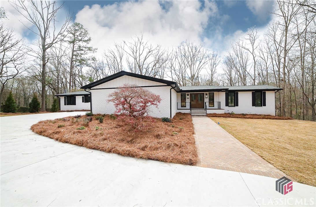 1041 Hollow Creek Way