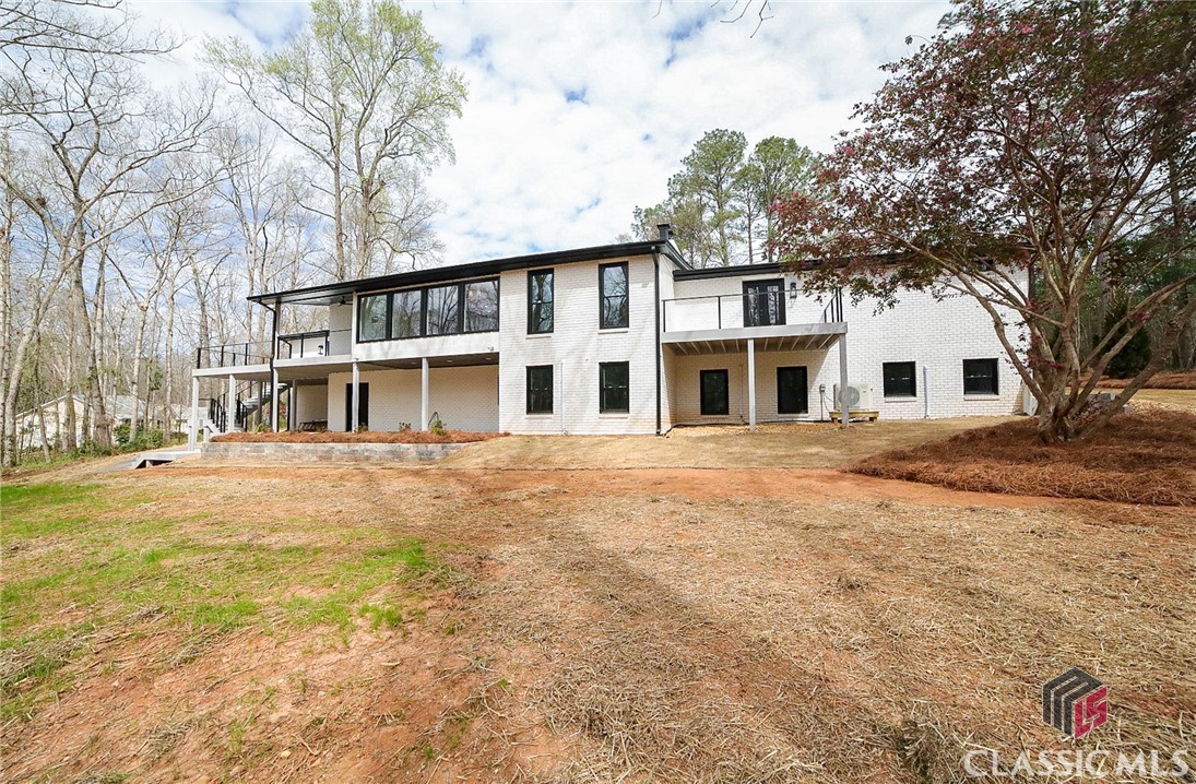 1041 Hollow Creek Way