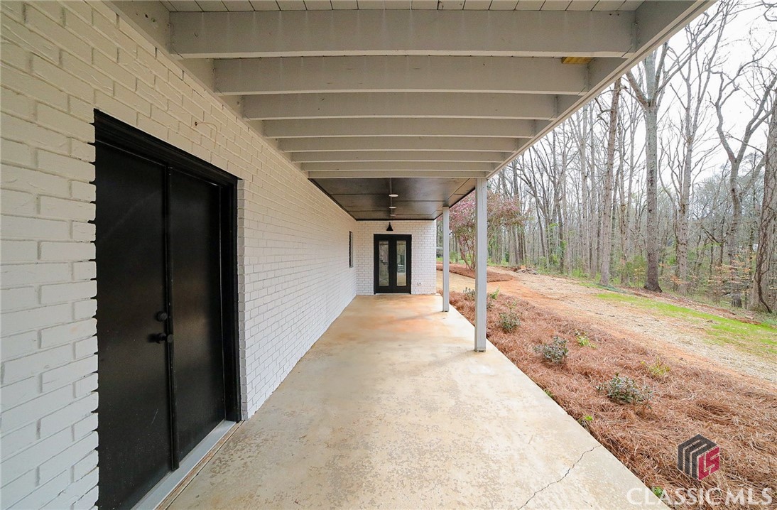 1041 Hollow Creek Way