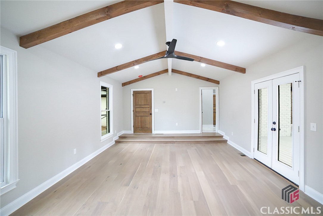 1041 Hollow Creek Way